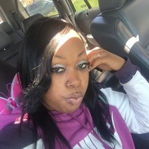 Meet your Posher, Shalita